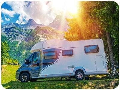 Camping car en montagne